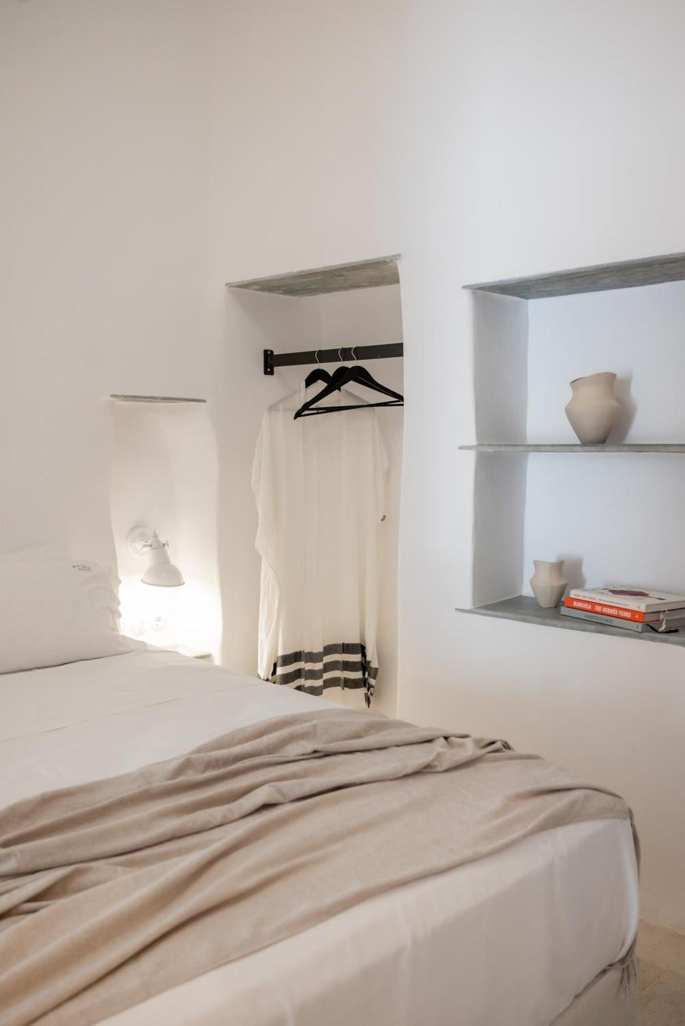 Aniko Suites White Alley Mykonos Town Bagian luar foto