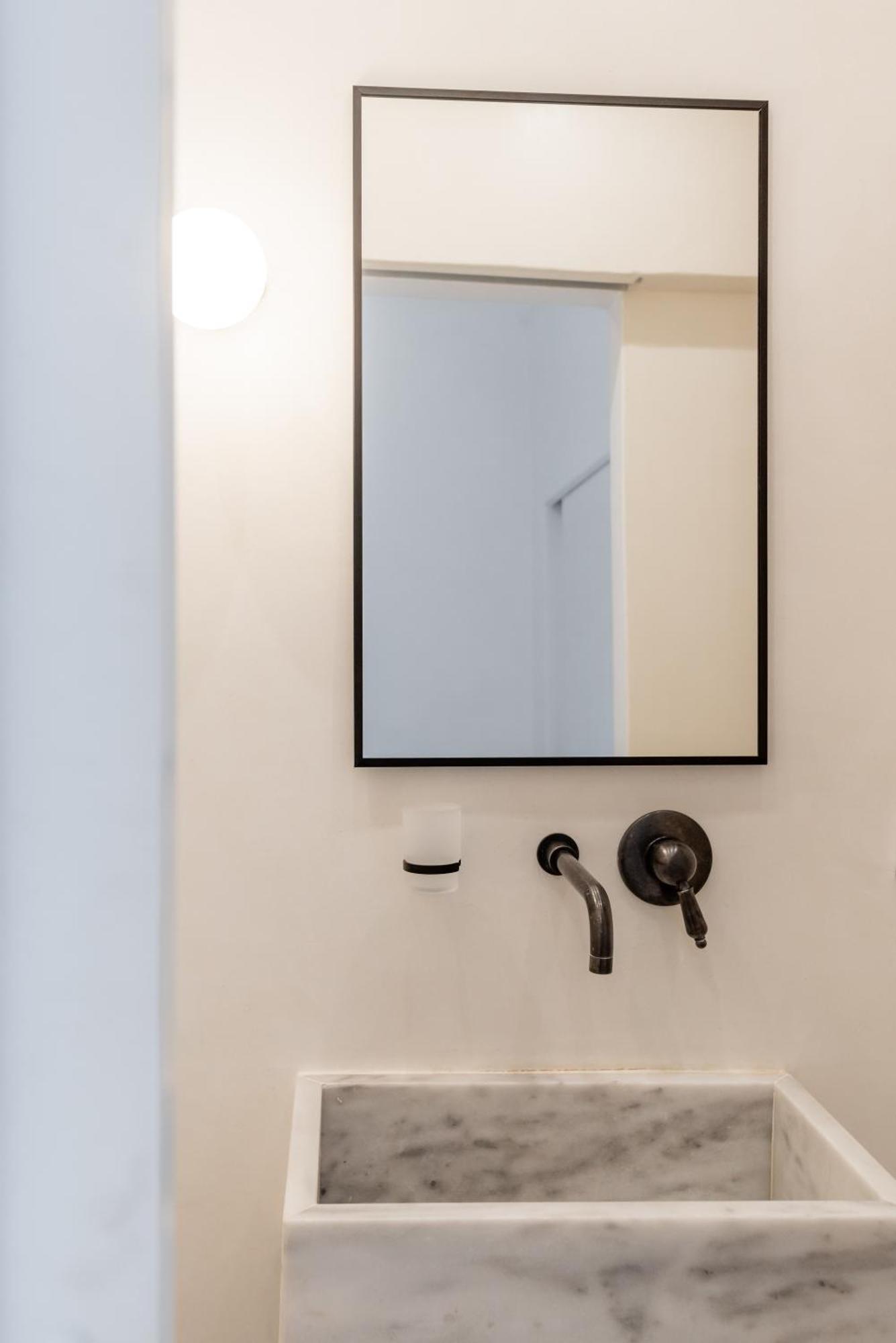 Aniko Suites White Alley Mykonos Town Bagian luar foto
