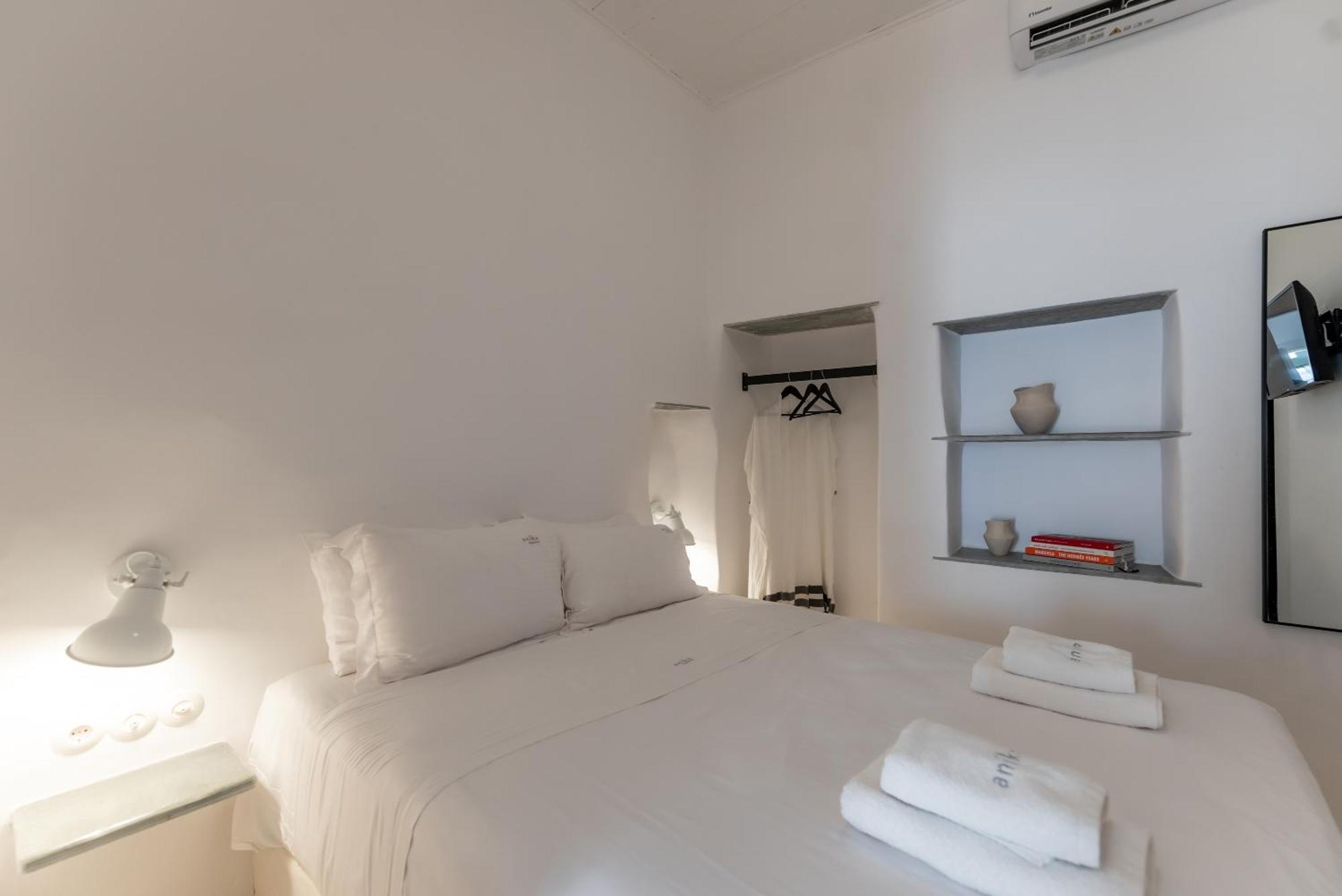 Aniko Suites White Alley Mykonos Town Bagian luar foto