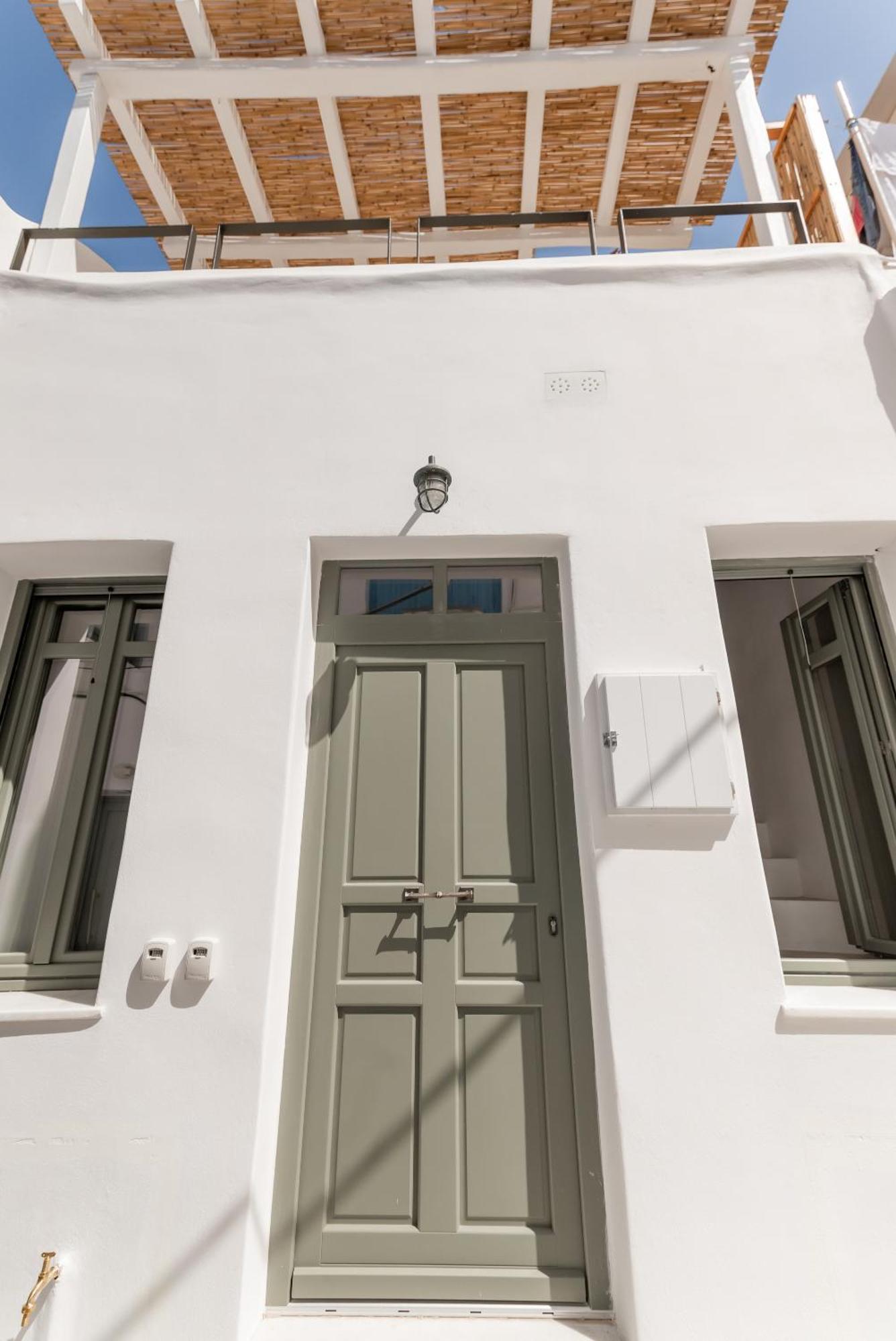 Aniko Suites White Alley Mykonos Town Bagian luar foto